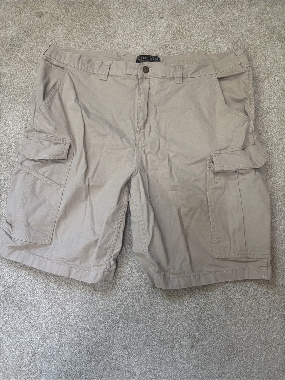 Men's Beige Cargo Shorts with Utility Pockets